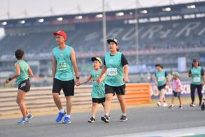 BIB: 1948, 53052
                            <button type="button" onclick="openModal(10479065)" class="btn btn-primary btn-sm float-right btn-popup" data-toggle="modal" data-target=".modal-high-quality">
                        <i class="fas fa-shopping-cart"></i> Add to Cart
                    </button>
                                            <button type="button" onclick="isThisMe(10479065, true)" class="btn btn-success btn-sm float-right btn-popup btn-isme hidden" data-toggle="tooltip" data-placement="bottom" title="นี่คือรูปของคุณใช่ไหม คลิกที่นี่เพื่อเอาเข้าอัลบั้ม">
                        <i class="fas fa-plus"></i> Add to album
                    </button>
                    <button type="button" onclick="isThisMe(10479065, false)" class="btn btn-warning btn-sm float-right btn-popup btn-isnotme hidden">
                        <i class="fas fa-ban"></i> Remove from album
                    </button>