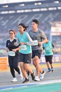 BIB: 830, 2861, 53288
                            <button type="button" onclick="openModal(10472357)" class="btn btn-primary btn-sm float-right btn-popup" data-toggle="modal" data-target=".modal-high-quality">
                        <i class="fas fa-shopping-cart"></i> Add to Cart
                    </button>
                                            <button type="button" onclick="isThisMe(10472357, true)" class="btn btn-success btn-sm float-right btn-popup btn-isme hidden" data-toggle="tooltip" data-placement="bottom" title="นี่คือรูปของคุณใช่ไหม คลิกที่นี่เพื่อเอาเข้าอัลบั้ม">
                        <i class="fas fa-plus"></i> Add to album
                    </button>
                    <button type="button" onclick="isThisMe(10472357, false)" class="btn btn-warning btn-sm float-right btn-popup btn-isnotme hidden">
                        <i class="fas fa-ban"></i> Remove from album
                    </button>