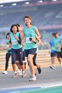 BIB: 524, 52945
                            <button type="button" onclick="openModal(10472998)" class="btn btn-primary btn-sm float-right btn-popup" data-toggle="modal" data-target=".modal-high-quality">
                        <i class="fas fa-shopping-cart"></i> Add to Cart
                    </button>
                                            <button type="button" onclick="isThisMe(10472998, true)" class="btn btn-success btn-sm float-right btn-popup btn-isme hidden" data-toggle="tooltip" data-placement="bottom" title="นี่คือรูปของคุณใช่ไหม คลิกที่นี่เพื่อเอาเข้าอัลบั้ม">
                        <i class="fas fa-plus"></i> Add to album
                    </button>
                    <button type="button" onclick="isThisMe(10472998, false)" class="btn btn-warning btn-sm float-right btn-popup btn-isnotme hidden">
                        <i class="fas fa-ban"></i> Remove from album
                    </button>