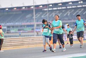 BIB: 51296, 2370, 52032
                            <button type="button" onclick="openModal(10480459)" class="btn btn-primary btn-sm float-right btn-popup" data-toggle="modal" data-target=".modal-high-quality">
                        <i class="fas fa-shopping-cart"></i> Add to Cart
                    </button>
                                            <button type="button" onclick="isThisMe(10480459, true)" class="btn btn-success btn-sm float-right btn-popup btn-isme hidden" data-toggle="tooltip" data-placement="bottom" title="นี่คือรูปของคุณใช่ไหม คลิกที่นี่เพื่อเอาเข้าอัลบั้ม">
                        <i class="fas fa-plus"></i> Add to album
                    </button>
                    <button type="button" onclick="isThisMe(10480459, false)" class="btn btn-warning btn-sm float-right btn-popup btn-isnotme hidden">
                        <i class="fas fa-ban"></i> Remove from album
                    </button>