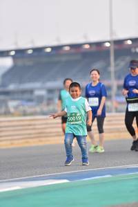 BIB: 2215, 50019
                            <button type="button" onclick="openModal(10478586)" class="btn btn-primary btn-sm float-right btn-popup" data-toggle="modal" data-target=".modal-high-quality">
                        <i class="fas fa-shopping-cart"></i> Add to Cart
                    </button>
                                            <button type="button" onclick="isThisMe(10478586, true)" class="btn btn-success btn-sm float-right btn-popup btn-isme hidden" data-toggle="tooltip" data-placement="bottom" title="นี่คือรูปของคุณใช่ไหม คลิกที่นี่เพื่อเอาเข้าอัลบั้ม">
                        <i class="fas fa-plus"></i> Add to album
                    </button>
                    <button type="button" onclick="isThisMe(10478586, false)" class="btn btn-warning btn-sm float-right btn-popup btn-isnotme hidden">
                        <i class="fas fa-ban"></i> Remove from album
                    </button>