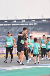 BIB: 50436, 53176
                            <button type="button" onclick="openModal(10477488)" class="btn btn-primary btn-sm float-right btn-popup" data-toggle="modal" data-target=".modal-high-quality">
                        <i class="fas fa-shopping-cart"></i> Add to Cart
                    </button>
                                            <button type="button" onclick="isThisMe(10477488, true)" class="btn btn-success btn-sm float-right btn-popup btn-isme hidden" data-toggle="tooltip" data-placement="bottom" title="นี่คือรูปของคุณใช่ไหม คลิกที่นี่เพื่อเอาเข้าอัลบั้ม">
                        <i class="fas fa-plus"></i> Add to album
                    </button>
                    <button type="button" onclick="isThisMe(10477488, false)" class="btn btn-warning btn-sm float-right btn-popup btn-isnotme hidden">
                        <i class="fas fa-ban"></i> Remove from album
                    </button>