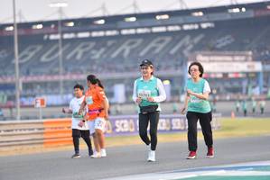 BIB: 50703, 507
                            <button type="button" onclick="openModal(10480248)" class="btn btn-primary btn-sm float-right btn-popup" data-toggle="modal" data-target=".modal-high-quality">
                        <i class="fas fa-shopping-cart"></i> Add to Cart
                    </button>
                                            <button type="button" onclick="isThisMe(10480248, true)" class="btn btn-success btn-sm float-right btn-popup btn-isme hidden" data-toggle="tooltip" data-placement="bottom" title="นี่คือรูปของคุณใช่ไหม คลิกที่นี่เพื่อเอาเข้าอัลบั้ม">
                        <i class="fas fa-plus"></i> Add to album
                    </button>
                    <button type="button" onclick="isThisMe(10480248, false)" class="btn btn-warning btn-sm float-right btn-popup btn-isnotme hidden">
                        <i class="fas fa-ban"></i> Remove from album
                    </button>