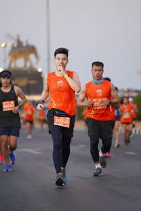 BIB: 205, 80703, 26220
                            <button type="button" onclick="openModal(12008806)" class="btn btn-primary btn-sm float-right btn-popup" data-toggle="modal" data-target=".modal-high-quality">
                        <i class="fas fa-shopping-cart"></i> Add to Cart
                    </button>
                                            <button type="button" onclick="isThisMe(12008806, true)" class="btn btn-success btn-sm float-right btn-popup btn-isme hidden" data-toggle="tooltip" data-placement="bottom" title="นี่คือรูปของคุณใช่ไหม คลิกที่นี่เพื่อเอาเข้าอัลบั้ม">
                        <i class="fas fa-plus"></i> Add to album
                    </button>
                    <button type="button" onclick="isThisMe(12008806, false)" class="btn btn-warning btn-sm float-right btn-popup btn-isnotme hidden">
                        <i class="fas fa-ban"></i> Remove from album
                    </button>