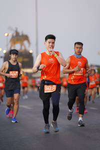 BIB: 567, 20703, 26220
                            <button type="button" onclick="openModal(12008831)" class="btn btn-primary btn-sm float-right btn-popup" data-toggle="modal" data-target=".modal-high-quality">
                        <i class="fas fa-shopping-cart"></i> Add to Cart
                    </button>
                                            <button type="button" onclick="isThisMe(12008831, true)" class="btn btn-success btn-sm float-right btn-popup btn-isme hidden" data-toggle="tooltip" data-placement="bottom" title="นี่คือรูปของคุณใช่ไหม คลิกที่นี่เพื่อเอาเข้าอัลบั้ม">
                        <i class="fas fa-plus"></i> Add to album
                    </button>
                    <button type="button" onclick="isThisMe(12008831, false)" class="btn btn-warning btn-sm float-right btn-popup btn-isnotme hidden">
                        <i class="fas fa-ban"></i> Remove from album
                    </button>
