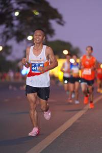 BIB: 443
                            <button type="button" onclick="openModal(11941217)" class="btn btn-primary btn-sm float-right btn-popup" data-toggle="modal" data-target=".modal-high-quality">
                        <i class="fas fa-shopping-cart"></i> Add to Cart
                    </button>
                                            <button type="button" onclick="isThisMe(11941217, true)" class="btn btn-success btn-sm float-right btn-popup btn-isme hidden" data-toggle="tooltip" data-placement="bottom" title="นี่คือรูปของคุณใช่ไหม คลิกที่นี่เพื่อเอาเข้าอัลบั้ม">
                        <i class="fas fa-plus"></i> Add to album
                    </button>
                    <button type="button" onclick="isThisMe(11941217, false)" class="btn btn-warning btn-sm float-right btn-popup btn-isnotme hidden">
                        <i class="fas fa-ban"></i> Remove from album
                    </button>