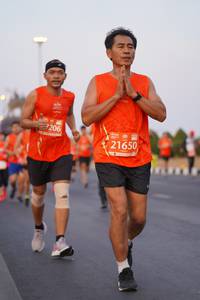 BIB: 206, 21650
                            <button type="button" onclick="openModal(11830873)" class="btn btn-primary btn-sm float-right btn-popup" data-toggle="modal" data-target=".modal-high-quality">
                        <i class="fas fa-shopping-cart"></i> Add to Cart
                    </button>
                                            <button type="button" onclick="isThisMe(11830873, true)" class="btn btn-success btn-sm float-right btn-popup btn-isme hidden" data-toggle="tooltip" data-placement="bottom" title="นี่คือรูปของคุณใช่ไหม คลิกที่นี่เพื่อเอาเข้าอัลบั้ม">
                        <i class="fas fa-plus"></i> Add to album
                    </button>
                    <button type="button" onclick="isThisMe(11830873, false)" class="btn btn-warning btn-sm float-right btn-popup btn-isnotme hidden">
                        <i class="fas fa-ban"></i> Remove from album
                    </button>