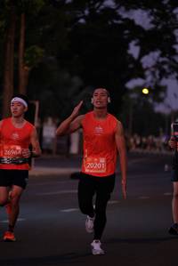 BIB: 26964, 20201
                            <button type="button" onclick="openModal(12156414)" class="btn btn-primary btn-sm float-right btn-popup" data-toggle="modal" data-target=".modal-high-quality">
                        <i class="fas fa-shopping-cart"></i> Add to Cart
                    </button>
                                            <button type="button" onclick="isThisMe(12156414, true)" class="btn btn-success btn-sm float-right btn-popup btn-isme hidden" data-toggle="tooltip" data-placement="bottom" title="นี่คือรูปของคุณใช่ไหม คลิกที่นี่เพื่อเอาเข้าอัลบั้ม">
                        <i class="fas fa-plus"></i> Add to album
                    </button>
                    <button type="button" onclick="isThisMe(12156414, false)" class="btn btn-warning btn-sm float-right btn-popup btn-isnotme hidden">
                        <i class="fas fa-ban"></i> Remove from album
                    </button>
