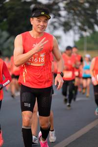 BIB: 1618
                            <button type="button" onclick="openModal(12046787)" class="btn btn-primary btn-sm float-right btn-popup" data-toggle="modal" data-target=".modal-high-quality">
                        <i class="fas fa-shopping-cart"></i> Add to Cart
                    </button>
                                            <button type="button" onclick="isThisMe(12046787, true)" class="btn btn-success btn-sm float-right btn-popup btn-isme hidden" data-toggle="tooltip" data-placement="bottom" title="นี่คือรูปของคุณใช่ไหม คลิกที่นี่เพื่อเอาเข้าอัลบั้ม">
                        <i class="fas fa-plus"></i> Add to album
                    </button>
                    <button type="button" onclick="isThisMe(12046787, false)" class="btn btn-warning btn-sm float-right btn-popup btn-isnotme hidden">
                        <i class="fas fa-ban"></i> Remove from album
                    </button>