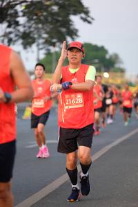 BIB: 21628
                            <button type="button" onclick="openModal(12152081)" class="btn btn-primary btn-sm float-right btn-popup" data-toggle="modal" data-target=".modal-high-quality">
                        <i class="fas fa-shopping-cart"></i> Add to Cart
                    </button>
                                            <button type="button" onclick="isThisMe(12152081, true)" class="btn btn-success btn-sm float-right btn-popup btn-isme hidden" data-toggle="tooltip" data-placement="bottom" title="นี่คือรูปของคุณใช่ไหม คลิกที่นี่เพื่อเอาเข้าอัลบั้ม">
                        <i class="fas fa-plus"></i> Add to album
                    </button>
                    <button type="button" onclick="isThisMe(12152081, false)" class="btn btn-warning btn-sm float-right btn-popup btn-isnotme hidden">
                        <i class="fas fa-ban"></i> Remove from album
                    </button>