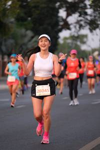 BIB: 28045
                            <button type="button" onclick="openModal(12155781)" class="btn btn-primary btn-sm float-right btn-popup" data-toggle="modal" data-target=".modal-high-quality">
                        <i class="fas fa-shopping-cart"></i> Add to Cart
                    </button>
                                            <button type="button" onclick="isThisMe(12155781, true)" class="btn btn-success btn-sm float-right btn-popup btn-isme hidden" data-toggle="tooltip" data-placement="bottom" title="นี่คือรูปของคุณใช่ไหม คลิกที่นี่เพื่อเอาเข้าอัลบั้ม">
                        <i class="fas fa-plus"></i> Add to album
                    </button>
                    <button type="button" onclick="isThisMe(12155781, false)" class="btn btn-warning btn-sm float-right btn-popup btn-isnotme hidden">
                        <i class="fas fa-ban"></i> Remove from album
                    </button>