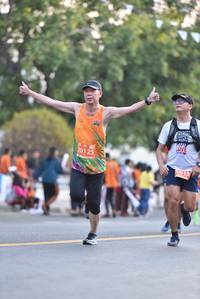 BIB: 20125, 0913
                            <button type="button" onclick="openModal(11342727)" class="btn btn-primary btn-sm float-right btn-popup" data-toggle="modal" data-target=".modal-high-quality">
                        <i class="fas fa-shopping-cart"></i> Add to Cart
                    </button>
                                            <button type="button" onclick="isThisMe(11342727, true)" class="btn btn-success btn-sm float-right btn-popup btn-isme hidden" data-toggle="tooltip" data-placement="bottom" title="นี่คือรูปของคุณใช่ไหม คลิกที่นี่เพื่อเอาเข้าอัลบั้ม">
                        <i class="fas fa-plus"></i> Add to album
                    </button>
                    <button type="button" onclick="isThisMe(11342727, false)" class="btn btn-warning btn-sm float-right btn-popup btn-isnotme hidden">
                        <i class="fas fa-ban"></i> Remove from album
                    </button>