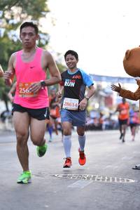 BIB: 100, 256, 28614
                            <button type="button" onclick="openModal(11335535)" class="btn btn-primary btn-sm float-right btn-popup" data-toggle="modal" data-target=".modal-high-quality">
                        <i class="fas fa-shopping-cart"></i> Add to Cart
                    </button>
                                            <button type="button" onclick="isThisMe(11335535, true)" class="btn btn-success btn-sm float-right btn-popup btn-isme hidden" data-toggle="tooltip" data-placement="bottom" title="นี่คือรูปของคุณใช่ไหม คลิกที่นี่เพื่อเอาเข้าอัลบั้ม">
                        <i class="fas fa-plus"></i> Add to album
                    </button>
                    <button type="button" onclick="isThisMe(11335535, false)" class="btn btn-warning btn-sm float-right btn-popup btn-isnotme hidden">
                        <i class="fas fa-ban"></i> Remove from album
                    </button>
