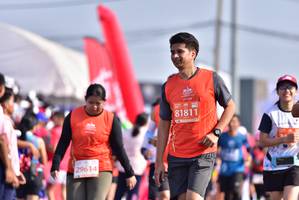 BIB: 25983
                            <button type="button" onclick="openModal(11627239)" class="btn btn-primary btn-sm float-right btn-popup" data-toggle="modal" data-target=".modal-high-quality">
                        <i class="fas fa-shopping-cart"></i> Add to Cart
                    </button>
                                            <button type="button" onclick="isThisMe(11627239, true)" class="btn btn-success btn-sm float-right btn-popup btn-isme hidden" data-toggle="tooltip" data-placement="bottom" title="นี่คือรูปของคุณใช่ไหม คลิกที่นี่เพื่อเอาเข้าอัลบั้ม">
                        <i class="fas fa-plus"></i> Add to album
                    </button>
                    <button type="button" onclick="isThisMe(11627239, false)" class="btn btn-warning btn-sm float-right btn-popup btn-isnotme hidden">
                        <i class="fas fa-ban"></i> Remove from album
                    </button>
