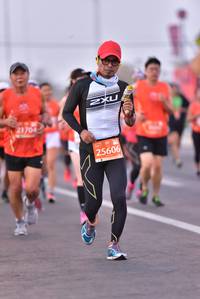 BIB: 21704, 25606
                            <button type="button" onclick="openModal(11723155)" class="btn btn-primary btn-sm float-right btn-popup" data-toggle="modal" data-target=".modal-high-quality">
                        <i class="fas fa-shopping-cart"></i> Add to Cart
                    </button>
                                            <button type="button" onclick="isThisMe(11723155, true)" class="btn btn-success btn-sm float-right btn-popup btn-isme hidden" data-toggle="tooltip" data-placement="bottom" title="นี่คือรูปของคุณใช่ไหม คลิกที่นี่เพื่อเอาเข้าอัลบั้ม">
                        <i class="fas fa-plus"></i> Add to album
                    </button>
                    <button type="button" onclick="isThisMe(11723155, false)" class="btn btn-warning btn-sm float-right btn-popup btn-isnotme hidden">
                        <i class="fas fa-ban"></i> Remove from album
                    </button>