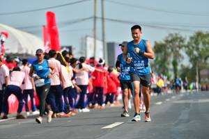 BIB: 26684
                            <button type="button" onclick="openModal(11108082)" class="btn btn-primary btn-sm float-right btn-popup" data-toggle="modal" data-target=".modal-high-quality">
                        <i class="fas fa-shopping-cart"></i> Add to Cart
                    </button>
                                            <button type="button" onclick="isThisMe(11108082, true)" class="btn btn-success btn-sm float-right btn-popup btn-isme hidden" data-toggle="tooltip" data-placement="bottom" title="นี่คือรูปของคุณใช่ไหม คลิกที่นี่เพื่อเอาเข้าอัลบั้ม">
                        <i class="fas fa-plus"></i> Add to album
                    </button>
                    <button type="button" onclick="isThisMe(11108082, false)" class="btn btn-warning btn-sm float-right btn-popup btn-isnotme hidden">
                        <i class="fas fa-ban"></i> Remove from album
                    </button>