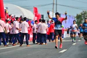 BIB: 29775, 23930
                            <button type="button" onclick="openModal(11141804)" class="btn btn-primary btn-sm float-right btn-popup" data-toggle="modal" data-target=".modal-high-quality">
                        <i class="fas fa-shopping-cart"></i> Add to Cart
                    </button>
                                            <button type="button" onclick="isThisMe(11141804, true)" class="btn btn-success btn-sm float-right btn-popup btn-isme hidden" data-toggle="tooltip" data-placement="bottom" title="นี่คือรูปของคุณใช่ไหม คลิกที่นี่เพื่อเอาเข้าอัลบั้ม">
                        <i class="fas fa-plus"></i> Add to album
                    </button>
                    <button type="button" onclick="isThisMe(11141804, false)" class="btn btn-warning btn-sm float-right btn-popup btn-isnotme hidden">
                        <i class="fas fa-ban"></i> Remove from album
                    </button>