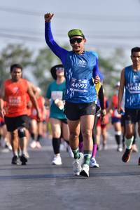 BIB: 44992, 4453, 1955
                            <button type="button" onclick="openModal(11291533)" class="btn btn-primary btn-sm float-right btn-popup" data-toggle="modal" data-target=".modal-high-quality">
                        <i class="fas fa-shopping-cart"></i> Add to Cart
                    </button>
                                            <button type="button" onclick="isThisMe(11291533, true)" class="btn btn-success btn-sm float-right btn-popup btn-isme hidden" data-toggle="tooltip" data-placement="bottom" title="นี่คือรูปของคุณใช่ไหม คลิกที่นี่เพื่อเอาเข้าอัลบั้ม">
                        <i class="fas fa-plus"></i> Add to album
                    </button>
                    <button type="button" onclick="isThisMe(11291533, false)" class="btn btn-warning btn-sm float-right btn-popup btn-isnotme hidden">
                        <i class="fas fa-ban"></i> Remove from album
                    </button>