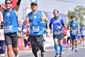 BIB: 40917, 22223
                            <button type="button" onclick="openModal(11709806)" class="btn btn-primary btn-sm float-right btn-popup" data-toggle="modal" data-target=".modal-high-quality">
                        <i class="fas fa-shopping-cart"></i> Add to Cart
                    </button>
                                            <button type="button" onclick="isThisMe(11709806, true)" class="btn btn-success btn-sm float-right btn-popup btn-isme hidden" data-toggle="tooltip" data-placement="bottom" title="นี่คือรูปของคุณใช่ไหม คลิกที่นี่เพื่อเอาเข้าอัลบั้ม">
                        <i class="fas fa-plus"></i> Add to album
                    </button>
                    <button type="button" onclick="isThisMe(11709806, false)" class="btn btn-warning btn-sm float-right btn-popup btn-isnotme hidden">
                        <i class="fas fa-ban"></i> Remove from album
                    </button>