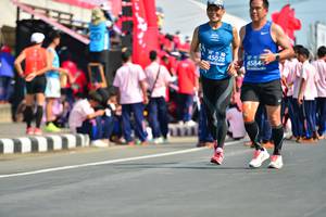 BIB: 6914, 27866, 2744
                            <button type="button" onclick="openModal(11142578)" class="btn btn-primary btn-sm float-right btn-popup" data-toggle="modal" data-target=".modal-high-quality">
                        <i class="fas fa-shopping-cart"></i> Add to Cart
                    </button>
                                            <button type="button" onclick="isThisMe(11142578, true)" class="btn btn-success btn-sm float-right btn-popup btn-isme hidden" data-toggle="tooltip" data-placement="bottom" title="นี่คือรูปของคุณใช่ไหม คลิกที่นี่เพื่อเอาเข้าอัลบั้ม">
                        <i class="fas fa-plus"></i> Add to album
                    </button>
                    <button type="button" onclick="isThisMe(11142578, false)" class="btn btn-warning btn-sm float-right btn-popup btn-isnotme hidden">
                        <i class="fas fa-ban"></i> Remove from album
                    </button>