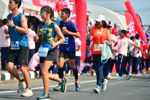 BIB: 2423, 81428
                            <button type="button" onclick="openModal(11118932)" class="btn btn-primary btn-sm float-right btn-popup" data-toggle="modal" data-target=".modal-high-quality">
                        <i class="fas fa-shopping-cart"></i> Add to Cart
                    </button>
                                            <button type="button" onclick="isThisMe(11118932, true)" class="btn btn-success btn-sm float-right btn-popup btn-isme hidden" data-toggle="tooltip" data-placement="bottom" title="นี่คือรูปของคุณใช่ไหม คลิกที่นี่เพื่อเอาเข้าอัลบั้ม">
                        <i class="fas fa-plus"></i> Add to album
                    </button>
                    <button type="button" onclick="isThisMe(11118932, false)" class="btn btn-warning btn-sm float-right btn-popup btn-isnotme hidden">
                        <i class="fas fa-ban"></i> Remove from album
                    </button>