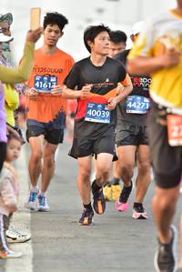 BIB: 41612, 44271, 40039
                            <button type="button" onclick="openModal(11753113)" class="btn btn-primary btn-sm float-right btn-popup" data-toggle="modal" data-target=".modal-high-quality">
                        <i class="fas fa-shopping-cart"></i> Add to Cart
                    </button>
                                            <button type="button" onclick="isThisMe(11753113, true)" class="btn btn-success btn-sm float-right btn-popup btn-isme hidden" data-toggle="tooltip" data-placement="bottom" title="นี่คือรูปของคุณใช่ไหม คลิกที่นี่เพื่อเอาเข้าอัลบั้ม">
                        <i class="fas fa-plus"></i> Add to album
                    </button>
                    <button type="button" onclick="isThisMe(11753113, false)" class="btn btn-warning btn-sm float-right btn-popup btn-isnotme hidden">
                        <i class="fas fa-ban"></i> Remove from album
                    </button>