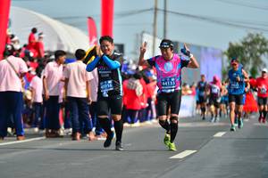 BIB: 41031, 20710, 28197
                            <button type="button" onclick="openModal(11103248)" class="btn btn-primary btn-sm float-right btn-popup" data-toggle="modal" data-target=".modal-high-quality">
                        <i class="fas fa-shopping-cart"></i> Add to Cart
                    </button>
                                            <button type="button" onclick="isThisMe(11103248, true)" class="btn btn-success btn-sm float-right btn-popup btn-isme hidden" data-toggle="tooltip" data-placement="bottom" title="นี่คือรูปของคุณใช่ไหม คลิกที่นี่เพื่อเอาเข้าอัลบั้ม">
                        <i class="fas fa-plus"></i> Add to album
                    </button>
                    <button type="button" onclick="isThisMe(11103248, false)" class="btn btn-warning btn-sm float-right btn-popup btn-isnotme hidden">
                        <i class="fas fa-ban"></i> Remove from album
                    </button>