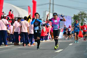 BIB: 20710, 41031, 28197
                            <button type="button" onclick="openModal(11103175)" class="btn btn-primary btn-sm float-right btn-popup" data-toggle="modal" data-target=".modal-high-quality">
                        <i class="fas fa-shopping-cart"></i> Add to Cart
                    </button>
                                            <button type="button" onclick="isThisMe(11103175, true)" class="btn btn-success btn-sm float-right btn-popup btn-isme hidden" data-toggle="tooltip" data-placement="bottom" title="นี่คือรูปของคุณใช่ไหม คลิกที่นี่เพื่อเอาเข้าอัลบั้ม">
                        <i class="fas fa-plus"></i> Add to album
                    </button>
                    <button type="button" onclick="isThisMe(11103175, false)" class="btn btn-warning btn-sm float-right btn-popup btn-isnotme hidden">
                        <i class="fas fa-ban"></i> Remove from album
                    </button>