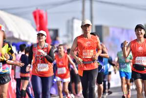 BIB: 8292, 26939, 23305
                            <button type="button" onclick="openModal(11645277)" class="btn btn-primary btn-sm float-right btn-popup" data-toggle="modal" data-target=".modal-high-quality">
                        <i class="fas fa-shopping-cart"></i> Add to Cart
                    </button>
                                            <button type="button" onclick="isThisMe(11645277, true)" class="btn btn-success btn-sm float-right btn-popup btn-isme hidden" data-toggle="tooltip" data-placement="bottom" title="นี่คือรูปของคุณใช่ไหม คลิกที่นี่เพื่อเอาเข้าอัลบั้ม">
                        <i class="fas fa-plus"></i> Add to album
                    </button>
                    <button type="button" onclick="isThisMe(11645277, false)" class="btn btn-warning btn-sm float-right btn-popup btn-isnotme hidden">
                        <i class="fas fa-ban"></i> Remove from album
                    </button>