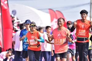 BIB: 27661, 28473
                            <button type="button" onclick="openModal(11666954)" class="btn btn-primary btn-sm float-right btn-popup" data-toggle="modal" data-target=".modal-high-quality">
                        <i class="fas fa-shopping-cart"></i> Add to Cart
                    </button>
                                            <button type="button" onclick="isThisMe(11666954, true)" class="btn btn-success btn-sm float-right btn-popup btn-isme hidden" data-toggle="tooltip" data-placement="bottom" title="นี่คือรูปของคุณใช่ไหม คลิกที่นี่เพื่อเอาเข้าอัลบั้ม">
                        <i class="fas fa-plus"></i> Add to album
                    </button>
                    <button type="button" onclick="isThisMe(11666954, false)" class="btn btn-warning btn-sm float-right btn-popup btn-isnotme hidden">
                        <i class="fas fa-ban"></i> Remove from album
                    </button>