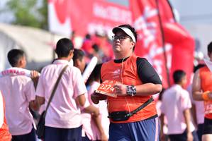 BIB: 2274
                            <button type="button" onclick="openModal(11647138)" class="btn btn-primary btn-sm float-right btn-popup" data-toggle="modal" data-target=".modal-high-quality">
                        <i class="fas fa-shopping-cart"></i> Add to Cart
                    </button>
                                            <button type="button" onclick="isThisMe(11647138, true)" class="btn btn-success btn-sm float-right btn-popup btn-isme hidden" data-toggle="tooltip" data-placement="bottom" title="นี่คือรูปของคุณใช่ไหม คลิกที่นี่เพื่อเอาเข้าอัลบั้ม">
                        <i class="fas fa-plus"></i> Add to album
                    </button>
                    <button type="button" onclick="isThisMe(11647138, false)" class="btn btn-warning btn-sm float-right btn-popup btn-isnotme hidden">
                        <i class="fas fa-ban"></i> Remove from album
                    </button>
