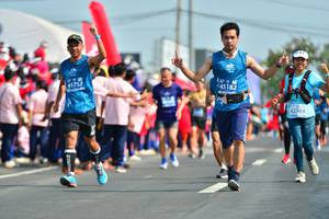 BIB: 41757, 45182, 43303
                            <button type="button" onclick="openModal(11099594)" class="btn btn-primary btn-sm float-right btn-popup" data-toggle="modal" data-target=".modal-high-quality">
                        <i class="fas fa-shopping-cart"></i> Add to Cart
                    </button>
                                            <button type="button" onclick="isThisMe(11099594, true)" class="btn btn-success btn-sm float-right btn-popup btn-isme hidden" data-toggle="tooltip" data-placement="bottom" title="นี่คือรูปของคุณใช่ไหม คลิกที่นี่เพื่อเอาเข้าอัลบั้ม">
                        <i class="fas fa-plus"></i> Add to album
                    </button>
                    <button type="button" onclick="isThisMe(11099594, false)" class="btn btn-warning btn-sm float-right btn-popup btn-isnotme hidden">
                        <i class="fas fa-ban"></i> Remove from album
                    </button>