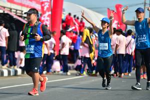 BIB: 41642, 40109, 43398
                            <button type="button" onclick="openModal(11121272)" class="btn btn-primary btn-sm float-right btn-popup" data-toggle="modal" data-target=".modal-high-quality">
                        <i class="fas fa-shopping-cart"></i> Add to Cart
                    </button>
                                            <button type="button" onclick="isThisMe(11121272, true)" class="btn btn-success btn-sm float-right btn-popup btn-isme hidden" data-toggle="tooltip" data-placement="bottom" title="นี่คือรูปของคุณใช่ไหม คลิกที่นี่เพื่อเอาเข้าอัลบั้ม">
                        <i class="fas fa-plus"></i> Add to album
                    </button>
                    <button type="button" onclick="isThisMe(11121272, false)" class="btn btn-warning btn-sm float-right btn-popup btn-isnotme hidden">
                        <i class="fas fa-ban"></i> Remove from album
                    </button>