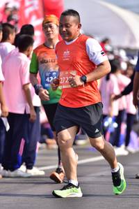 BIB: 83203, 41764, 82140
                            <button type="button" onclick="openModal(11297288)" class="btn btn-primary btn-sm float-right btn-popup" data-toggle="modal" data-target=".modal-high-quality">
                        <i class="fas fa-shopping-cart"></i> Add to Cart
                    </button>
                                            <button type="button" onclick="isThisMe(11297288, true)" class="btn btn-success btn-sm float-right btn-popup btn-isme hidden" data-toggle="tooltip" data-placement="bottom" title="นี่คือรูปของคุณใช่ไหม คลิกที่นี่เพื่อเอาเข้าอัลบั้ม">
                        <i class="fas fa-plus"></i> Add to album
                    </button>
                    <button type="button" onclick="isThisMe(11297288, false)" class="btn btn-warning btn-sm float-right btn-popup btn-isnotme hidden">
                        <i class="fas fa-ban"></i> Remove from album
                    </button>
