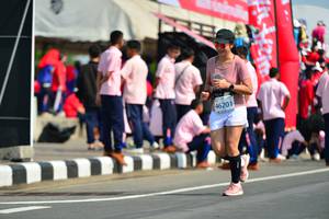 BIB: 46201
                            <button type="button" onclick="openModal(11116712)" class="btn btn-primary btn-sm float-right btn-popup" data-toggle="modal" data-target=".modal-high-quality">
                        <i class="fas fa-shopping-cart"></i> Add to Cart
                    </button>
                                            <button type="button" onclick="isThisMe(11116712, true)" class="btn btn-success btn-sm float-right btn-popup btn-isme hidden" data-toggle="tooltip" data-placement="bottom" title="นี่คือรูปของคุณใช่ไหม คลิกที่นี่เพื่อเอาเข้าอัลบั้ม">
                        <i class="fas fa-plus"></i> Add to album
                    </button>
                    <button type="button" onclick="isThisMe(11116712, false)" class="btn btn-warning btn-sm float-right btn-popup btn-isnotme hidden">
                        <i class="fas fa-ban"></i> Remove from album
                    </button>