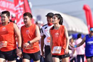 BIB: 21501, 045, 26190
                            <button type="button" onclick="openModal(11647252)" class="btn btn-primary btn-sm float-right btn-popup" data-toggle="modal" data-target=".modal-high-quality">
                        <i class="fas fa-shopping-cart"></i> Add to Cart
                    </button>
                                            <button type="button" onclick="isThisMe(11647252, true)" class="btn btn-success btn-sm float-right btn-popup btn-isme hidden" data-toggle="tooltip" data-placement="bottom" title="นี่คือรูปของคุณใช่ไหม คลิกที่นี่เพื่อเอาเข้าอัลบั้ม">
                        <i class="fas fa-plus"></i> Add to album
                    </button>
                    <button type="button" onclick="isThisMe(11647252, false)" class="btn btn-warning btn-sm float-right btn-popup btn-isnotme hidden">
                        <i class="fas fa-ban"></i> Remove from album
                    </button>