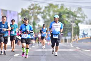 BIB: 44150, 43430, 208
                            <button type="button" onclick="openModal(11702614)" class="btn btn-primary btn-sm float-right btn-popup" data-toggle="modal" data-target=".modal-high-quality">
                        <i class="fas fa-shopping-cart"></i> Add to Cart
                    </button>
                                            <button type="button" onclick="isThisMe(11702614, true)" class="btn btn-success btn-sm float-right btn-popup btn-isme hidden" data-toggle="tooltip" data-placement="bottom" title="นี่คือรูปของคุณใช่ไหม คลิกที่นี่เพื่อเอาเข้าอัลบั้ม">
                        <i class="fas fa-plus"></i> Add to album
                    </button>
                    <button type="button" onclick="isThisMe(11702614, false)" class="btn btn-warning btn-sm float-right btn-popup btn-isnotme hidden">
                        <i class="fas fa-ban"></i> Remove from album
                    </button>