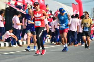 BIB: 26286, 80808, 29062
                            <button type="button" onclick="openModal(11099982)" class="btn btn-primary btn-sm float-right btn-popup" data-toggle="modal" data-target=".modal-high-quality">
                        <i class="fas fa-shopping-cart"></i> Add to Cart
                    </button>
                                            <button type="button" onclick="isThisMe(11099982, true)" class="btn btn-success btn-sm float-right btn-popup btn-isme hidden" data-toggle="tooltip" data-placement="bottom" title="นี่คือรูปของคุณใช่ไหม คลิกที่นี่เพื่อเอาเข้าอัลบั้ม">
                        <i class="fas fa-plus"></i> Add to album
                    </button>
                    <button type="button" onclick="isThisMe(11099982, false)" class="btn btn-warning btn-sm float-right btn-popup btn-isnotme hidden">
                        <i class="fas fa-ban"></i> Remove from album
                    </button>