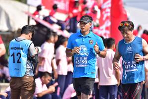 BIB: 2744, 28858
                            <button type="button" onclick="openModal(11700824)" class="btn btn-primary btn-sm float-right btn-popup" data-toggle="modal" data-target=".modal-high-quality">
                        <i class="fas fa-shopping-cart"></i> Add to Cart
                    </button>
                                            <button type="button" onclick="isThisMe(11700824, true)" class="btn btn-success btn-sm float-right btn-popup btn-isme hidden" data-toggle="tooltip" data-placement="bottom" title="นี่คือรูปของคุณใช่ไหม คลิกที่นี่เพื่อเอาเข้าอัลบั้ม">
                        <i class="fas fa-plus"></i> Add to album
                    </button>
                    <button type="button" onclick="isThisMe(11700824, false)" class="btn btn-warning btn-sm float-right btn-popup btn-isnotme hidden">
                        <i class="fas fa-ban"></i> Remove from album
                    </button>