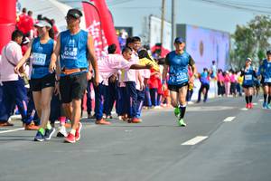 BIB: 1556, 4510, 28144
                            <button type="button" onclick="openModal(11123693)" class="btn btn-primary btn-sm float-right btn-popup" data-toggle="modal" data-target=".modal-high-quality">
                        <i class="fas fa-shopping-cart"></i> Add to Cart
                    </button>
                                            <button type="button" onclick="isThisMe(11123693, true)" class="btn btn-success btn-sm float-right btn-popup btn-isme hidden" data-toggle="tooltip" data-placement="bottom" title="นี่คือรูปของคุณใช่ไหม คลิกที่นี่เพื่อเอาเข้าอัลบั้ม">
                        <i class="fas fa-plus"></i> Add to album
                    </button>
                    <button type="button" onclick="isThisMe(11123693, false)" class="btn btn-warning btn-sm float-right btn-popup btn-isnotme hidden">
                        <i class="fas fa-ban"></i> Remove from album
                    </button>