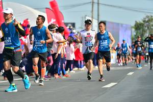 BIB: 0293, 4101, 42610, 44088
                            <button type="button" onclick="openModal(11102194)" class="btn btn-primary btn-sm float-right btn-popup" data-toggle="modal" data-target=".modal-high-quality">
                        <i class="fas fa-shopping-cart"></i> Add to Cart
                    </button>
                                            <button type="button" onclick="isThisMe(11102194, true)" class="btn btn-success btn-sm float-right btn-popup btn-isme hidden" data-toggle="tooltip" data-placement="bottom" title="นี่คือรูปของคุณใช่ไหม คลิกที่นี่เพื่อเอาเข้าอัลบั้ม">
                        <i class="fas fa-plus"></i> Add to album
                    </button>
                    <button type="button" onclick="isThisMe(11102194, false)" class="btn btn-warning btn-sm float-right btn-popup btn-isnotme hidden">
                        <i class="fas fa-ban"></i> Remove from album
                    </button>