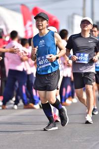BIB: 223, 062, 28022
                            <button type="button" onclick="openModal(11696678)" class="btn btn-primary btn-sm float-right btn-popup" data-toggle="modal" data-target=".modal-high-quality">
                        <i class="fas fa-shopping-cart"></i> Add to Cart
                    </button>
                                            <button type="button" onclick="isThisMe(11696678, true)" class="btn btn-success btn-sm float-right btn-popup btn-isme hidden" data-toggle="tooltip" data-placement="bottom" title="นี่คือรูปของคุณใช่ไหม คลิกที่นี่เพื่อเอาเข้าอัลบั้ม">
                        <i class="fas fa-plus"></i> Add to album
                    </button>
                    <button type="button" onclick="isThisMe(11696678, false)" class="btn btn-warning btn-sm float-right btn-popup btn-isnotme hidden">
                        <i class="fas fa-ban"></i> Remove from album
                    </button>
