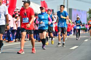 BIB: 45537, 40733, 45040
                            <button type="button" onclick="openModal(11104191)" class="btn btn-primary btn-sm float-right btn-popup" data-toggle="modal" data-target=".modal-high-quality">
                        <i class="fas fa-shopping-cart"></i> Add to Cart
                    </button>
                                            <button type="button" onclick="isThisMe(11104191, true)" class="btn btn-success btn-sm float-right btn-popup btn-isme hidden" data-toggle="tooltip" data-placement="bottom" title="นี่คือรูปของคุณใช่ไหม คลิกที่นี่เพื่อเอาเข้าอัลบั้ม">
                        <i class="fas fa-plus"></i> Add to album
                    </button>
                    <button type="button" onclick="isThisMe(11104191, false)" class="btn btn-warning btn-sm float-right btn-popup btn-isnotme hidden">
                        <i class="fas fa-ban"></i> Remove from album
                    </button>