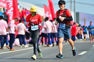 BIB: 41109, 43053
                            <button type="button" onclick="openModal(11122000)" class="btn btn-primary btn-sm float-right btn-popup" data-toggle="modal" data-target=".modal-high-quality">
                        <i class="fas fa-shopping-cart"></i> Add to Cart
                    </button>
                                            <button type="button" onclick="isThisMe(11122000, true)" class="btn btn-success btn-sm float-right btn-popup btn-isme hidden" data-toggle="tooltip" data-placement="bottom" title="นี่คือรูปของคุณใช่ไหม คลิกที่นี่เพื่อเอาเข้าอัลบั้ม">
                        <i class="fas fa-plus"></i> Add to album
                    </button>
                    <button type="button" onclick="isThisMe(11122000, false)" class="btn btn-warning btn-sm float-right btn-popup btn-isnotme hidden">
                        <i class="fas fa-ban"></i> Remove from album
                    </button>