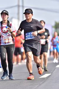 BIB: 2099, 26918
                            <button type="button" onclick="openModal(11684840)" class="btn btn-primary btn-sm float-right btn-popup" data-toggle="modal" data-target=".modal-high-quality">
                        <i class="fas fa-shopping-cart"></i> Add to Cart
                    </button>
                                            <button type="button" onclick="isThisMe(11684840, true)" class="btn btn-success btn-sm float-right btn-popup btn-isme hidden" data-toggle="tooltip" data-placement="bottom" title="นี่คือรูปของคุณใช่ไหม คลิกที่นี่เพื่อเอาเข้าอัลบั้ม">
                        <i class="fas fa-plus"></i> Add to album
                    </button>
                    <button type="button" onclick="isThisMe(11684840, false)" class="btn btn-warning btn-sm float-right btn-popup btn-isnotme hidden">
                        <i class="fas fa-ban"></i> Remove from album
                    </button>