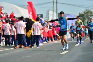 BIB: 41391, 28755
                            <button type="button" onclick="openModal(11100061)" class="btn btn-primary btn-sm float-right btn-popup" data-toggle="modal" data-target=".modal-high-quality">
                        <i class="fas fa-shopping-cart"></i> Add to Cart
                    </button>
                                            <button type="button" onclick="isThisMe(11100061, true)" class="btn btn-success btn-sm float-right btn-popup btn-isme hidden" data-toggle="tooltip" data-placement="bottom" title="นี่คือรูปของคุณใช่ไหม คลิกที่นี่เพื่อเอาเข้าอัลบั้ม">
                        <i class="fas fa-plus"></i> Add to album
                    </button>
                    <button type="button" onclick="isThisMe(11100061, false)" class="btn btn-warning btn-sm float-right btn-popup btn-isnotme hidden">
                        <i class="fas fa-ban"></i> Remove from album
                    </button>