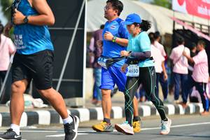 BIB: 20949, 20292, 41393
                            <button type="button" onclick="openModal(11119832)" class="btn btn-primary btn-sm float-right btn-popup" data-toggle="modal" data-target=".modal-high-quality">
                        <i class="fas fa-shopping-cart"></i> Add to Cart
                    </button>
                                            <button type="button" onclick="isThisMe(11119832, true)" class="btn btn-success btn-sm float-right btn-popup btn-isme hidden" data-toggle="tooltip" data-placement="bottom" title="นี่คือรูปของคุณใช่ไหม คลิกที่นี่เพื่อเอาเข้าอัลบั้ม">
                        <i class="fas fa-plus"></i> Add to album
                    </button>
                    <button type="button" onclick="isThisMe(11119832, false)" class="btn btn-warning btn-sm float-right btn-popup btn-isnotme hidden">
                        <i class="fas fa-ban"></i> Remove from album
                    </button>