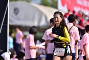 BIB: 28327
                            <button type="button" onclick="openModal(11644940)" class="btn btn-primary btn-sm float-right btn-popup" data-toggle="modal" data-target=".modal-high-quality">
                        <i class="fas fa-shopping-cart"></i> Add to Cart
                    </button>
                                            <button type="button" onclick="isThisMe(11644940, true)" class="btn btn-success btn-sm float-right btn-popup btn-isme hidden" data-toggle="tooltip" data-placement="bottom" title="นี่คือรูปของคุณใช่ไหม คลิกที่นี่เพื่อเอาเข้าอัลบั้ม">
                        <i class="fas fa-plus"></i> Add to album
                    </button>
                    <button type="button" onclick="isThisMe(11644940, false)" class="btn btn-warning btn-sm float-right btn-popup btn-isnotme hidden">
                        <i class="fas fa-ban"></i> Remove from album
                    </button>