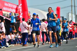 BIB: 0788, 40360, 40582
                            <button type="button" onclick="openModal(11105621)" class="btn btn-primary btn-sm float-right btn-popup" data-toggle="modal" data-target=".modal-high-quality">
                        <i class="fas fa-shopping-cart"></i> Add to Cart
                    </button>
                                            <button type="button" onclick="isThisMe(11105621, true)" class="btn btn-success btn-sm float-right btn-popup btn-isme hidden" data-toggle="tooltip" data-placement="bottom" title="นี่คือรูปของคุณใช่ไหม คลิกที่นี่เพื่อเอาเข้าอัลบั้ม">
                        <i class="fas fa-plus"></i> Add to album
                    </button>
                    <button type="button" onclick="isThisMe(11105621, false)" class="btn btn-warning btn-sm float-right btn-popup btn-isnotme hidden">
                        <i class="fas fa-ban"></i> Remove from album
                    </button>