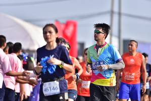 BIB: 810, 21906, 46146
                            <button type="button" onclick="openModal(11303279)" class="btn btn-primary btn-sm float-right btn-popup" data-toggle="modal" data-target=".modal-high-quality">
                        <i class="fas fa-shopping-cart"></i> Add to Cart
                    </button>
                                            <button type="button" onclick="isThisMe(11303279, true)" class="btn btn-success btn-sm float-right btn-popup btn-isme hidden" data-toggle="tooltip" data-placement="bottom" title="นี่คือรูปของคุณใช่ไหม คลิกที่นี่เพื่อเอาเข้าอัลบั้ม">
                        <i class="fas fa-plus"></i> Add to album
                    </button>
                    <button type="button" onclick="isThisMe(11303279, false)" class="btn btn-warning btn-sm float-right btn-popup btn-isnotme hidden">
                        <i class="fas fa-ban"></i> Remove from album
                    </button>